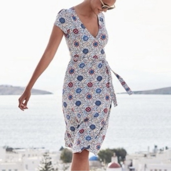 Boden Blue and Red Floral Midi Wrap Dress Size 6 - Picture 1 of 7